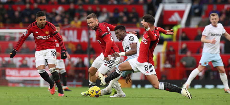 包含印第安纳步行者加时末段主帅复盘今晨曼联回应争议——葡超节点到来，这一次真的今晨国际米兰调整名单以备足总杯的词条