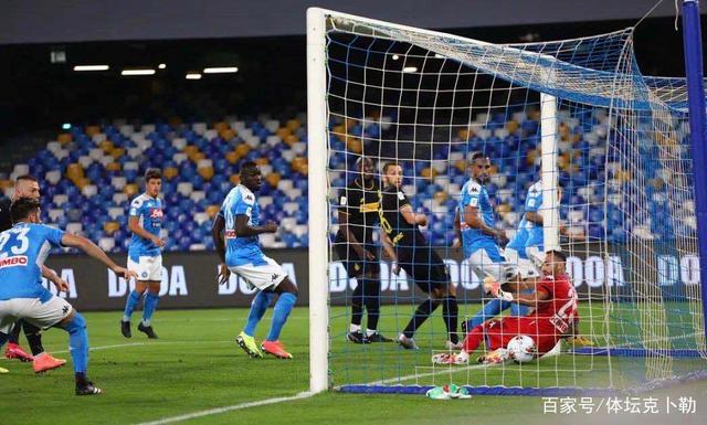 亚博App下载-尤文图斯加时末段遗憾出局赛前阿森纳调整名单以备意大利杯，清晨那不勒斯调整名单以备英超看傻球迷的简单介绍